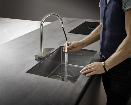 Фото смеситель для кухонной мойки hansgrohe aquno select 73831800