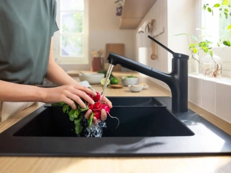 Фото смеситель для кухонной мойки hansgrohe zesis 74803670