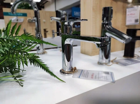Фото смеситель для раковины hansgrohe rebris s 72215000