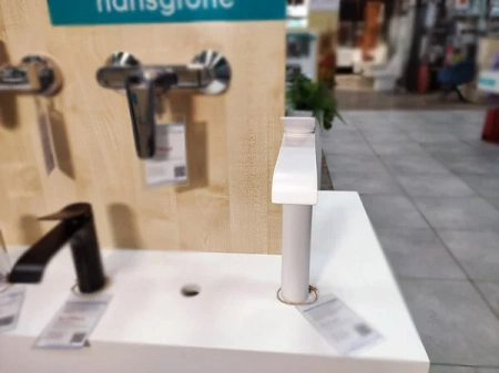Фото смеситель для раковины hansgrohe vivenis 75040700_vstvo