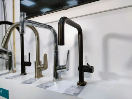 Фото смеситель для кухонной мойки hansgrohe talis 72806670