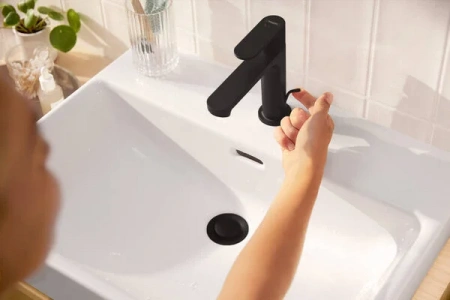 Фото смеситель для раковины hansgrohe rebris s 72588670