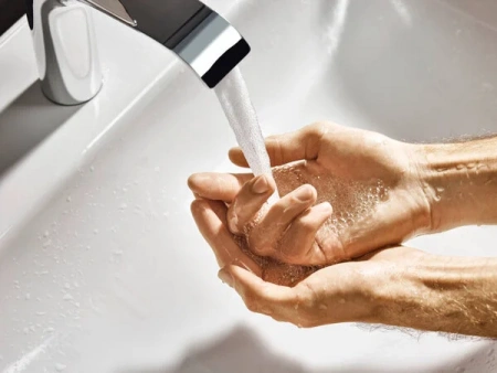 Фото смеситель для раковины hansgrohe vivenis 75023000