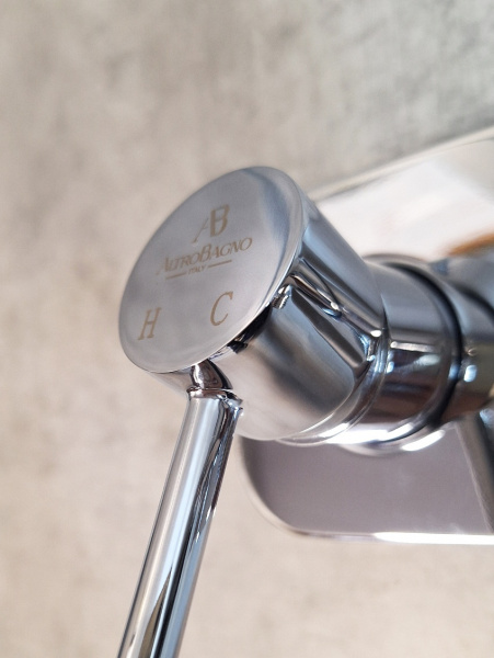 Фото смеситель с гигиеническим душем altrobagno metropoli 060109 cr