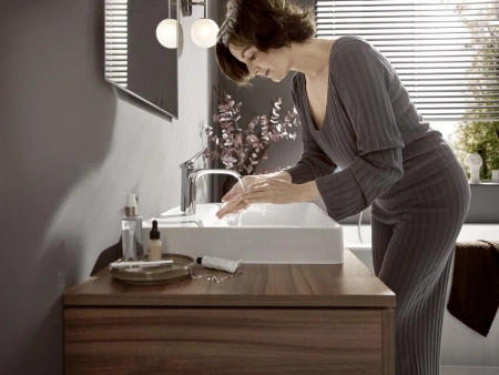Фото смеситель для раковины hansgrohe vivenis 75022000