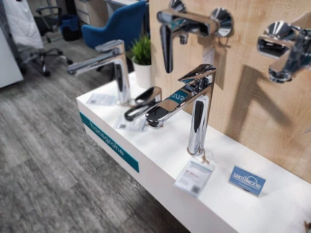 Фото смеситель для раковины hansgrohe logis e 71162000