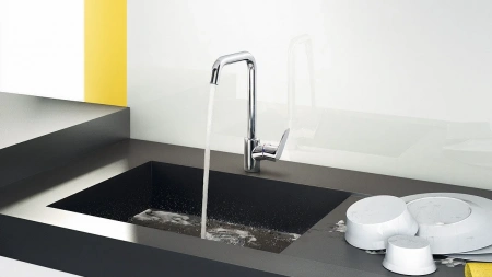 Фото смеситель для кухонной мойки hansgrohe focus е2 31820000_vstvo