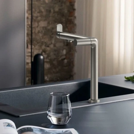 Фото смеситель для кухонной мойки hansgrohe aqittura sodasystem 76810800