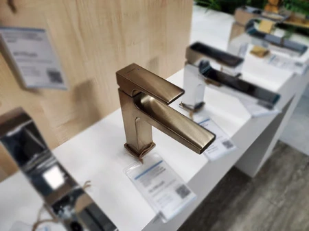 Фото смеситель для раковины hansgrohe metropol 32507140