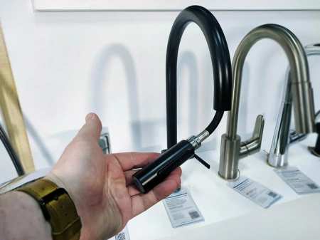 Фото смеситель для кухонной мойки hansgrohe talis classic 72800670