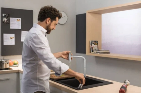 Фото смеситель для кухонной мойки hansgrohe metris select 73818800