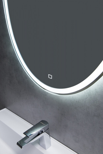Фото зеркало с подсветкой belbagno 60 см spc-vst-600-800-led-tch