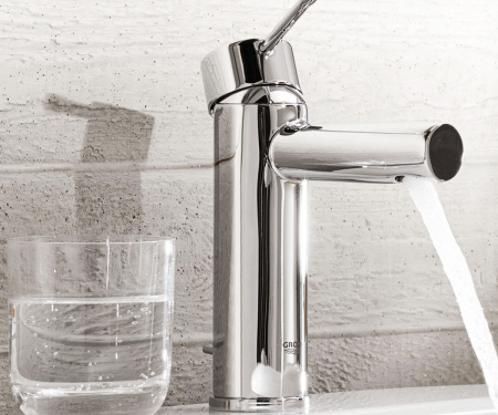 Фото смеситель для раковины grohe essence new 32898001 для раковины