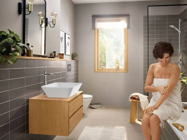 Фото смеситель для раковины hansgrohe rebris e 72581000