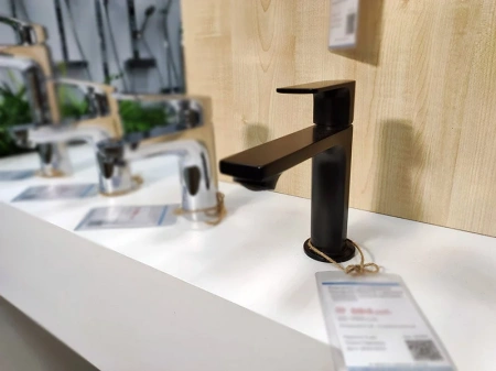 Фото смеситель для раковины hansgrohe rebris e 72557670_vstv