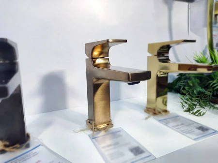 Фото смеситель для раковины hansgrohe metropol 32507140