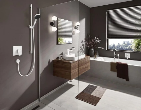 Фото смеситель для раковины hansgrohe vivenis 75020700_vstvo