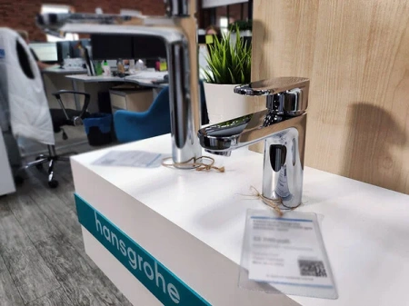 Фото смеситель для раковины hansgrohe vernis blend 71551000