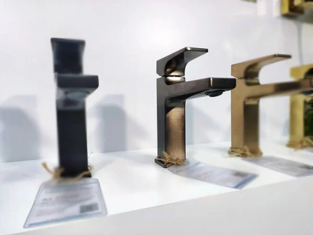 Фото смеситель для раковины hansgrohe metropol 32507340