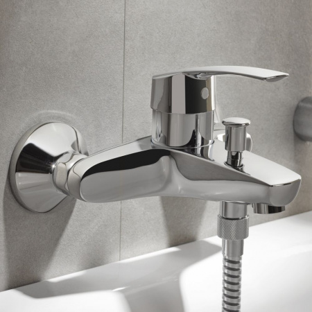 Фото смеситель для ванны grohe eurosmart new 33300002